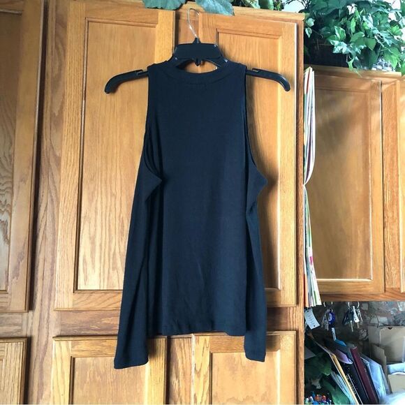 LNA Choker Cut Out Ribbed Cold Shoulder Pullover Sweater Black - XS - Picture 10 of 12